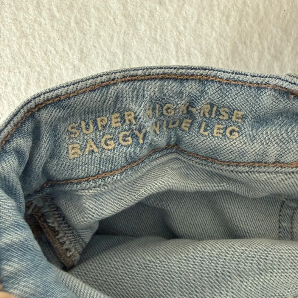 American Eagle Wide Leg Carpenter Jeans Womens 10 Light Wash Stretch Denim